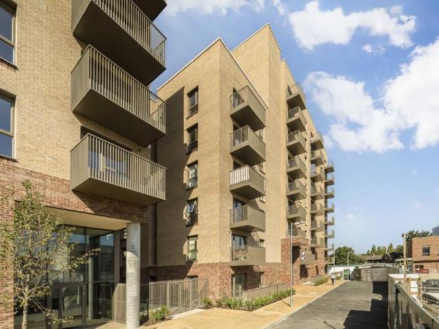Apartment for rent in West Hendon, The Hyde