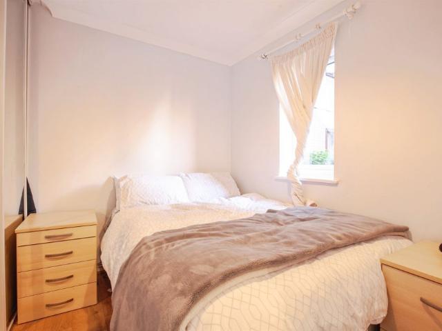 Apartment for rent in Perryfields, West Sussex