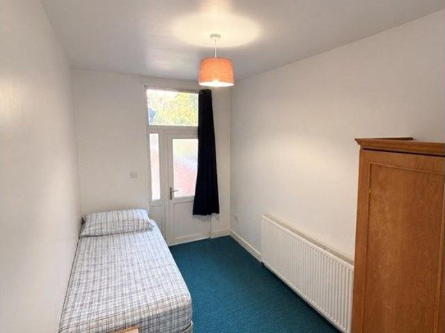 Room for rent in Lifford, Birmingham