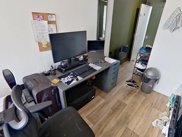 Studio for rent in Stirchley, West Midlands