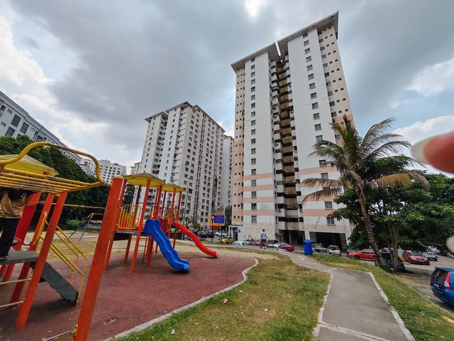 Apartment for sale in Petaling, Damansara Damai