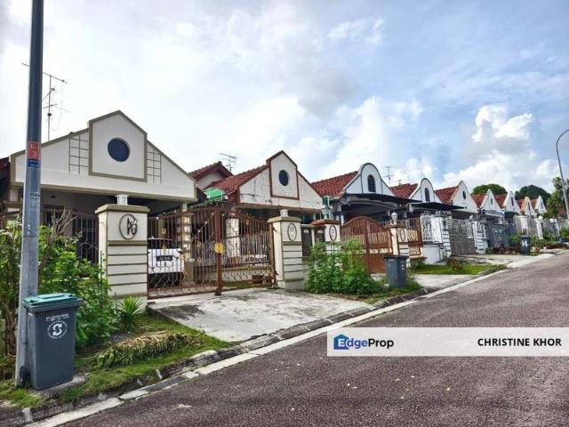 House for sale in Ulu Tiram, Johor
