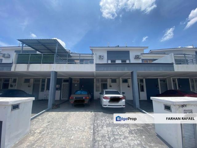 House for sale in Seksyen 7, Bandar Puncak Alam