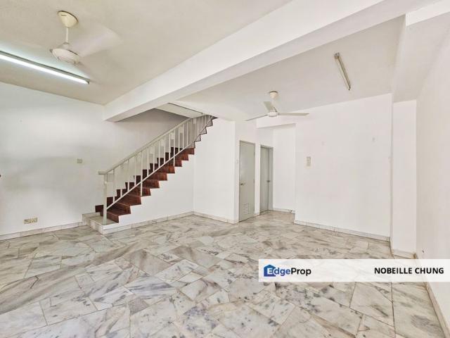 House for sale in Petaling, Subang Jaya