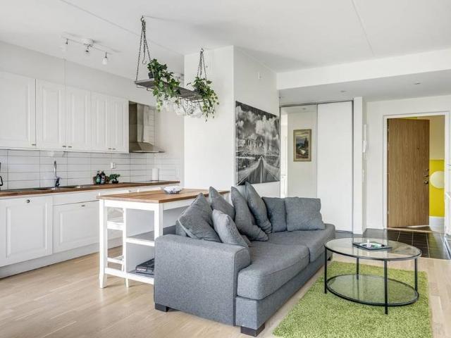 Lägenhet hyra i Hässelby-Vällingby, Stockholm