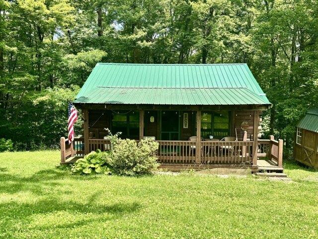 House for sale in Canvas
