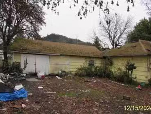 House for sale in Roseburg