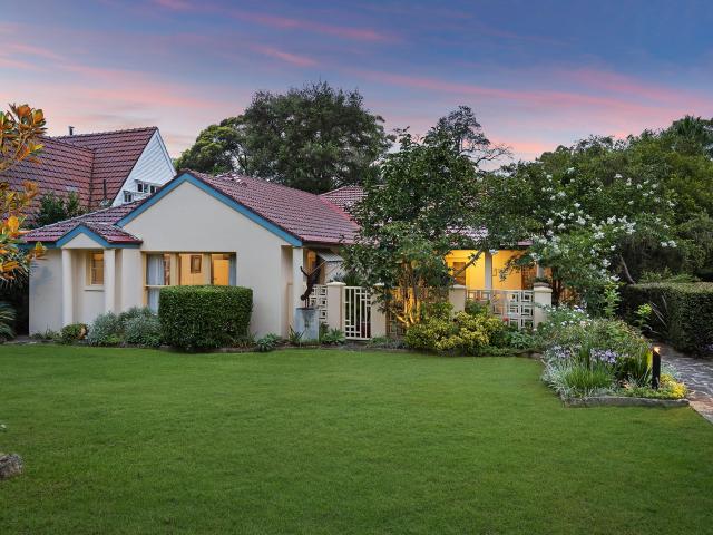 House for sale in Beecroft