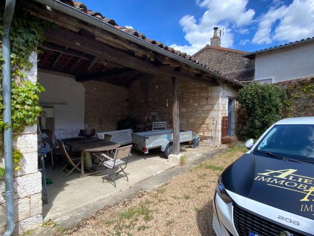 Maison vente à Nontron, Brantôme