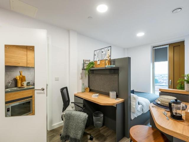 Studio for rent in Gants Hill, Greater London