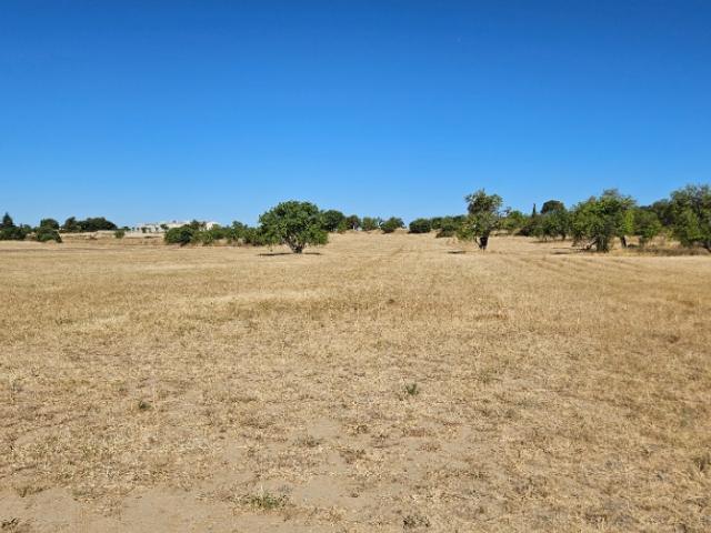 Terrain vente à Apt, Pertuis