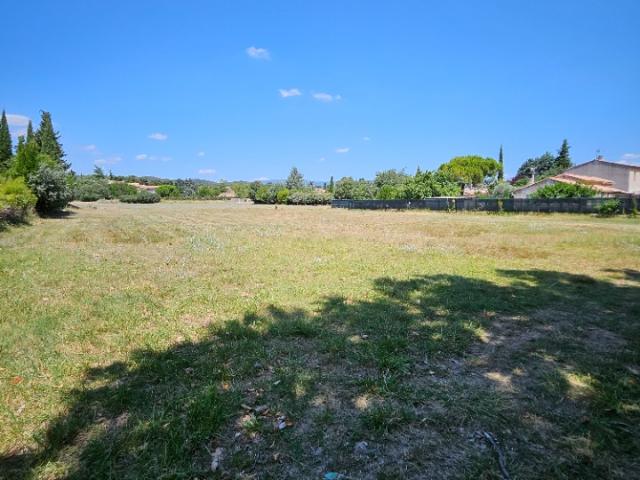 Terrain vente à Apt, Pertuis
