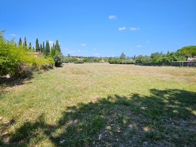 Terrain vente à Pertuis, Vaucluse