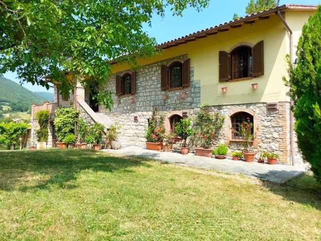 Casa in vendita a Cenerente, Umbria