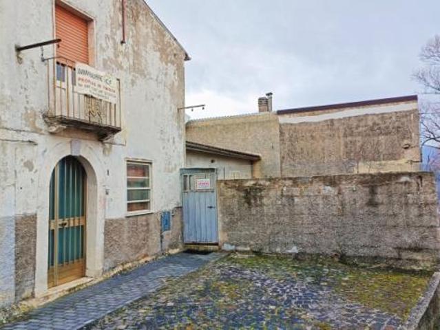 Villa Indipendente in vendita a Pescolanciano, Molise