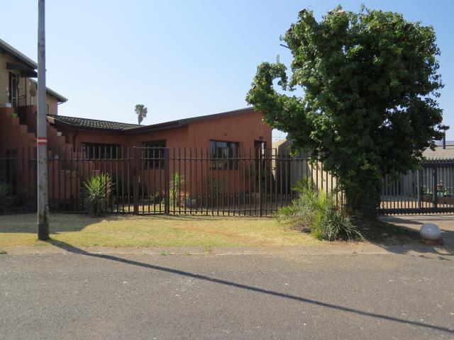 House for rent in Minnebron, City of Ekurhuleni Metropolitan Municipality