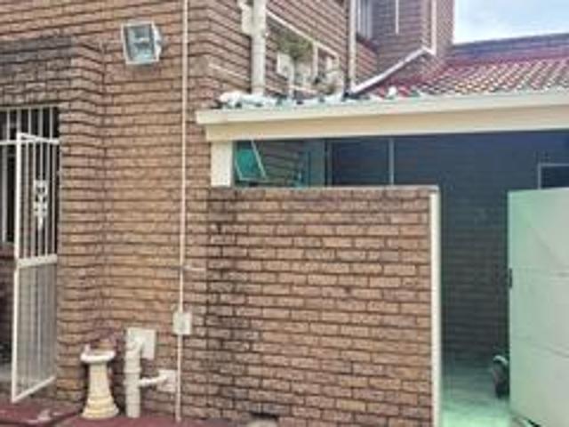 Townhouse for sale in Ekurhuleni, Gauteng