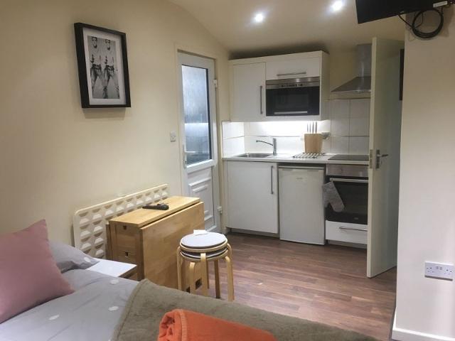 Studio for rent in Dollis Hill, Greater London