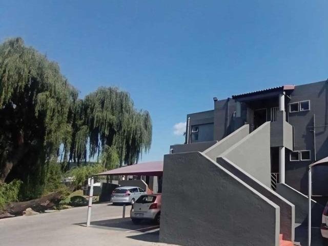 Apartment for sale in Vosloorus, Gauteng