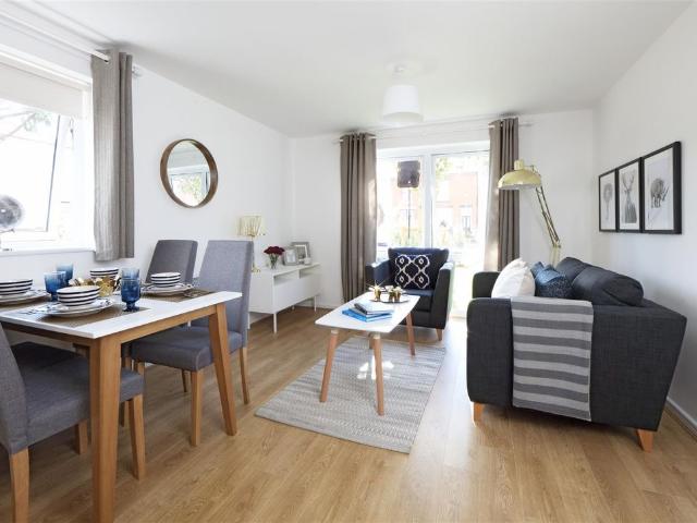 Apartment for rent in Linnyshaw, Salford