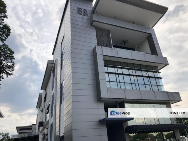 Warehouse for rent in Petaling, Damansara Damai