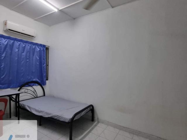 Room for rent in Petaling, Damansara Damai