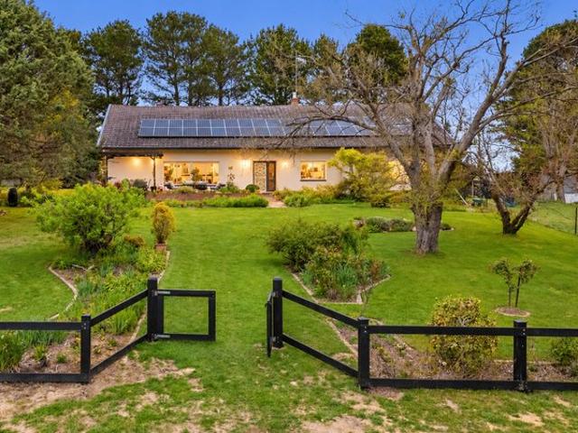 Cottage for sale in Bungendore, Queanbeyan-Palerang Regional Council