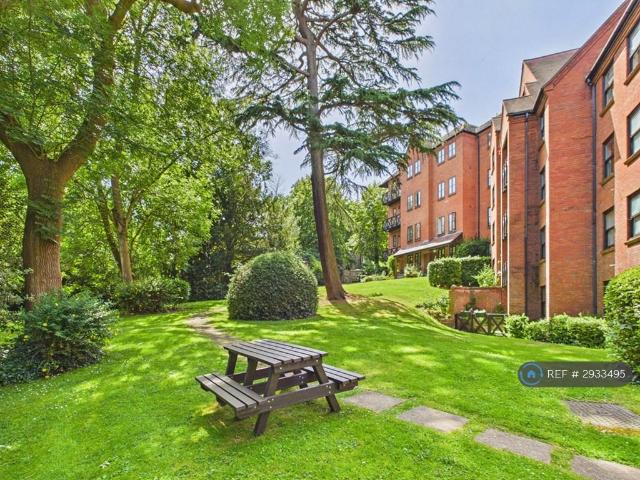 House for rent in Harrow On The Hill, Greater London