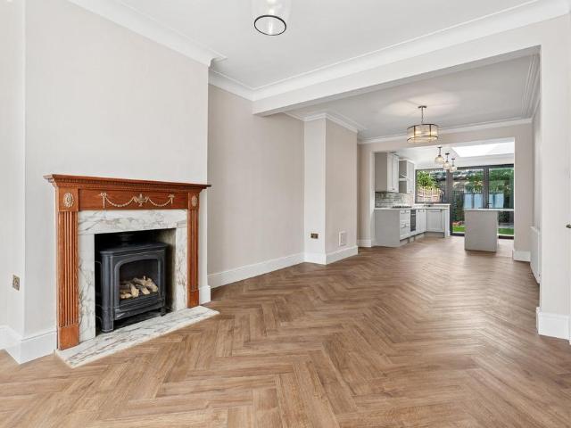 House for rent in Sands End, Greater London