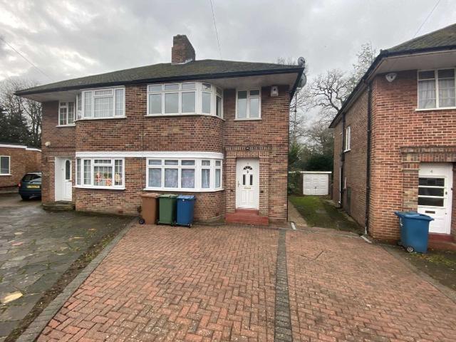 House for rent in Little Stanmore, Greater London