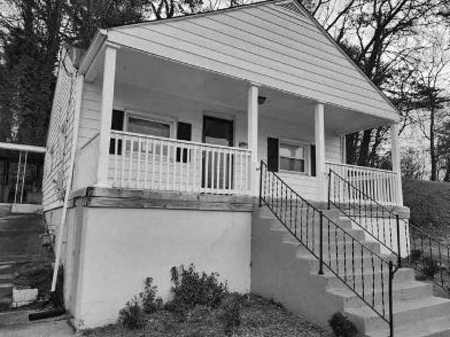 House for sale in Roanoke
