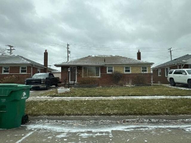 House for sale in Eastpointe, Michigan