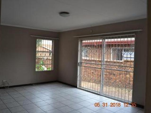 Townhouse for sale in Ekurhuleni, Gauteng