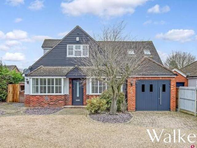 House for sale in Chipping Hill, Essex