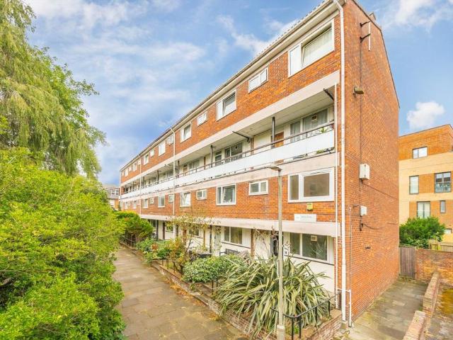 House for rent in Roehampton, Greater London