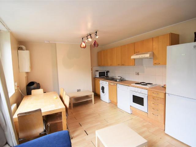Apartment for rent in Roehampton, Greater London