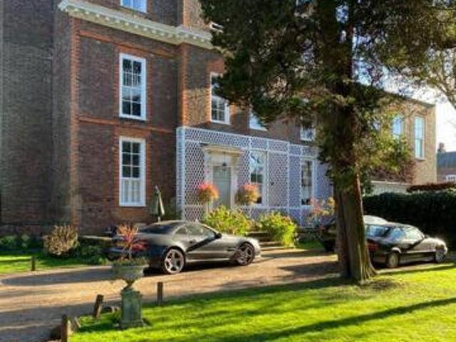 House for sale in Deepcut, Surrey
