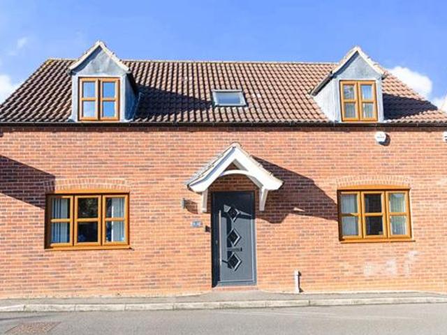 House for sale in Grimsby, Yorkshire And The Humber