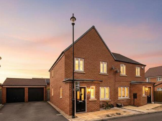 House for sale in Grimsby, North East Lincolnshire