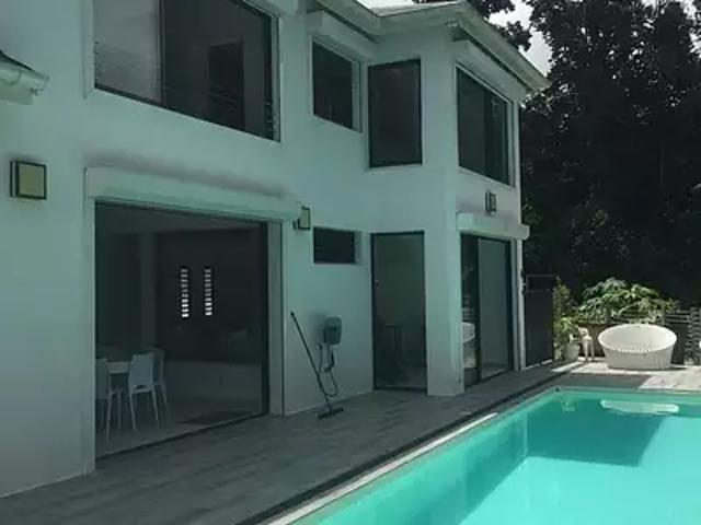 Maison vente à Guadeloupe