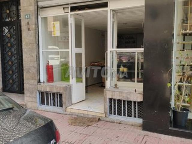 Local commercial location à Anfa, Gharb-Chrarda-Beni Hssen