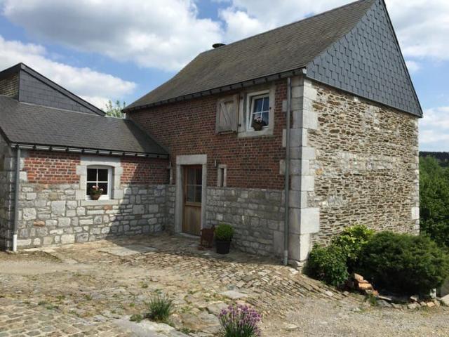 Maison location à Fosses-la-ville, Wallonie