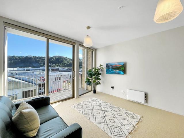 Apartment for rent in Days Bay, Wellington