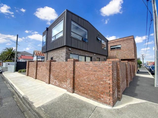 Apartment for rent in Days Bay, Wellington