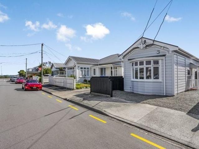 House for rent in Days Bay, Wellington