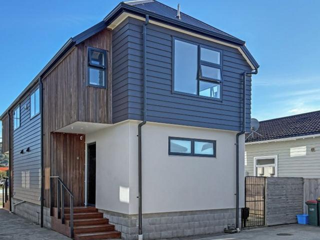 House for rent in Days Bay, Wellington