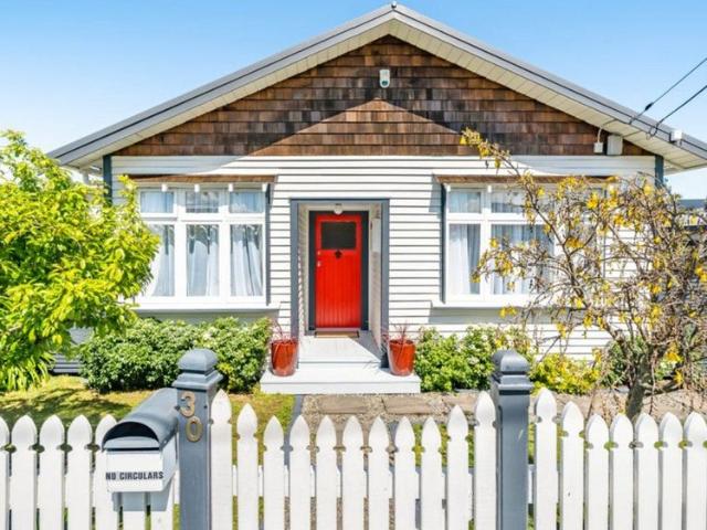 House for rent in Days Bay, Wellington