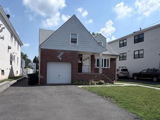 House for sale in Bloomfield, New Jersey