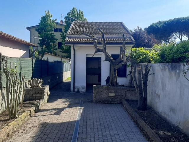 Villa Indipendente in affitto a Porta a Lucca, Pisa