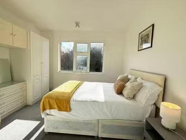 House for rent in Petts Wood, Isle Of Man